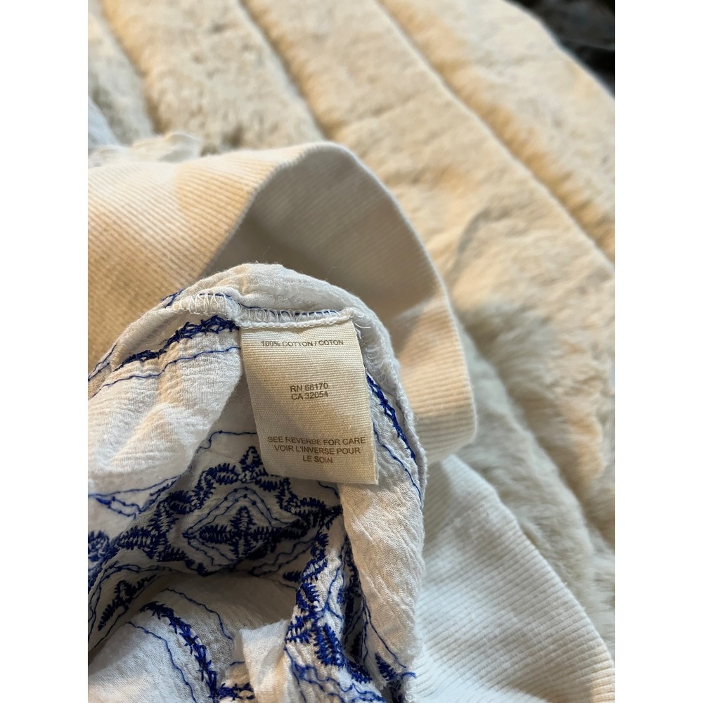 Free People Embroidered Peasant Top Blouse White Blue Size 6 Boho - Picture 3 of 6